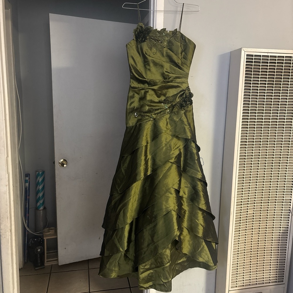 Mason Green Strapless Ruched Gown for Prom size S/M